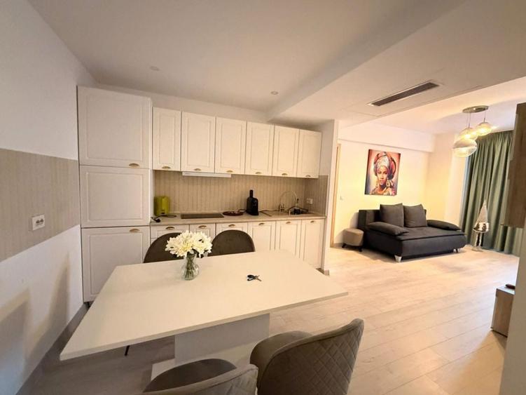 Apartament cu 3 camere în Runcu