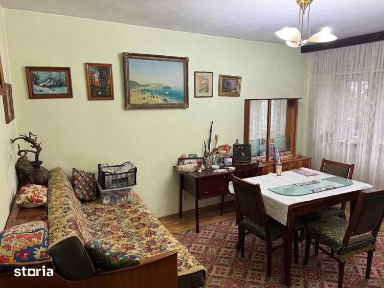 Apartament cu 3 camere decomandat în Canta