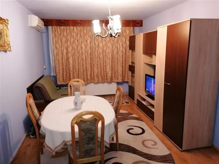 Apartament cu 3 camere decomandat în Olimpia-Stadion