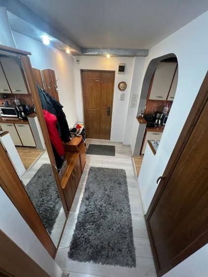 Apartament cu 2 camere semidecomandat în Nord-Est