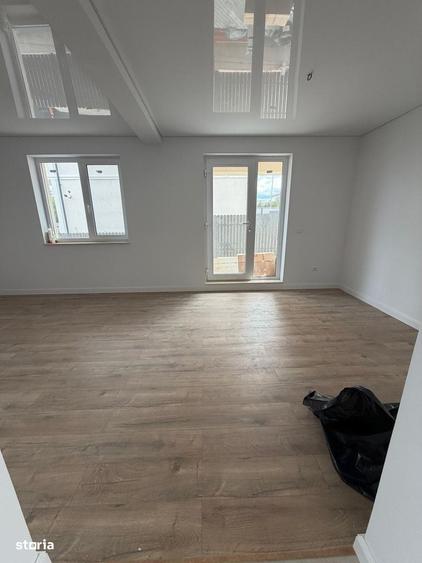 Casă cu 4 camere în Valea Lupului
