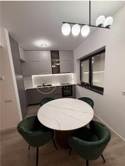 Apartament cu 3 camere decomandat, mobilat în Pipera