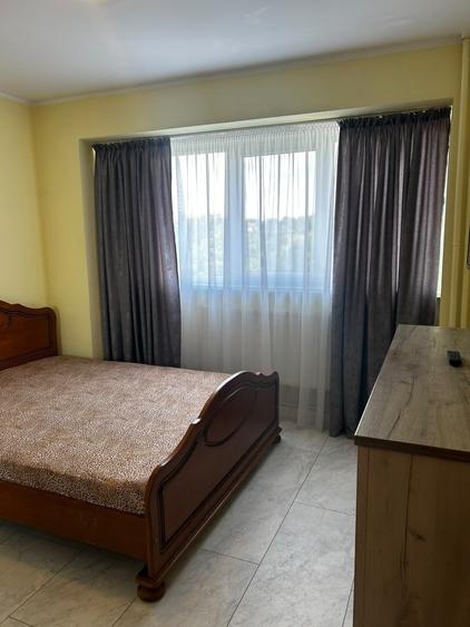 Apartament cu 2 camere decomandat în Mazepa 1