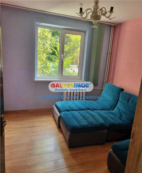 Apartament cu 3 camere semidecomandat în Titan