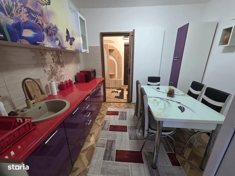 Apartament cu 2 camere decomandat, mobilat în Ultracentral