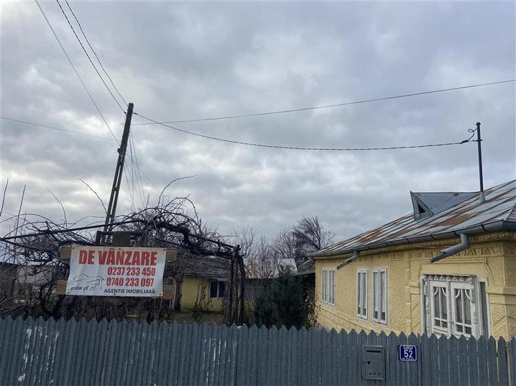Casă individuală cu 4 camere cu Teren 1400 Mp în Maluri