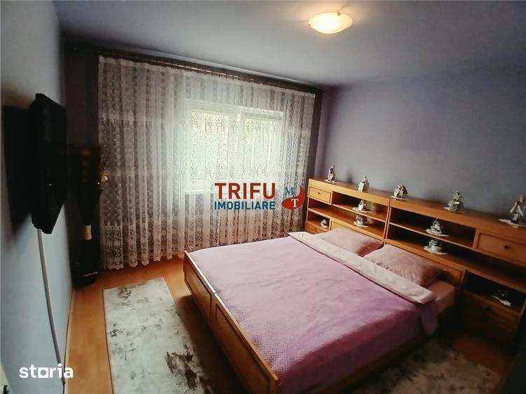 Apartament cu 3 camere decomandat în Cetate