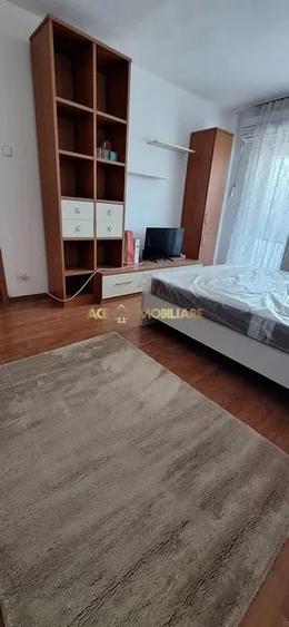 Garsonieră decomandată, mobilată în Baba Novac
