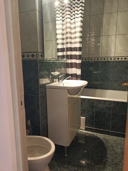 Apartament cu 3 camere decomandat în Gorjului