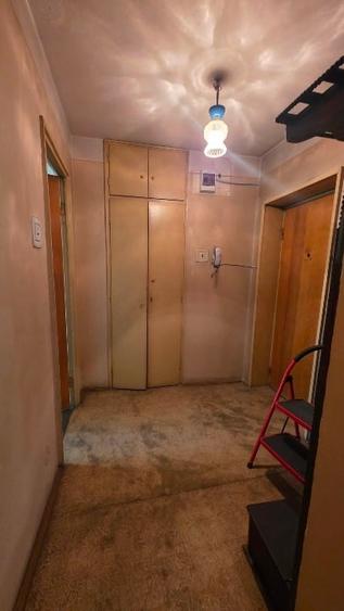 Apartament cu 2 camere decomandat în Titulescu