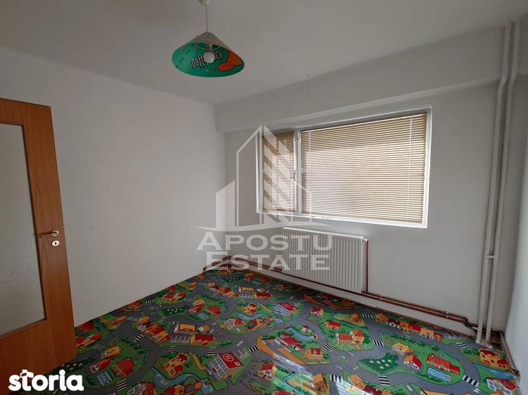 Apartament cu 3 camere, mobilat în Circumvalațiunii