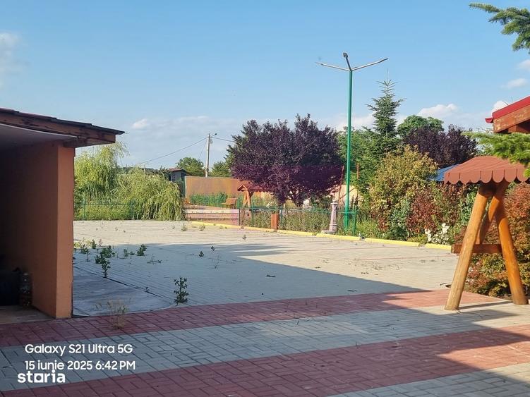Casă cu 4 camere cu Teren 6000 Mp în Teișori