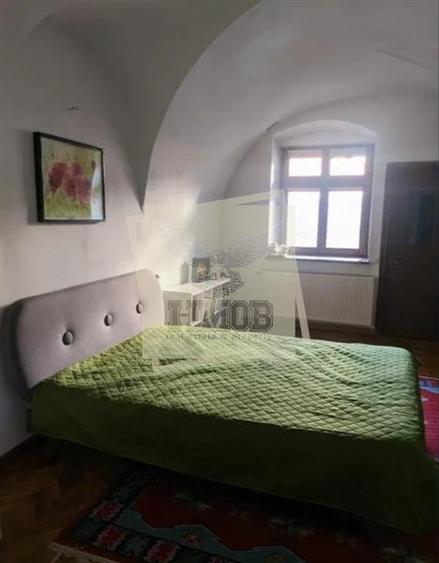 Apartament cu 3 camere decomandat, mobilat în Aeroport