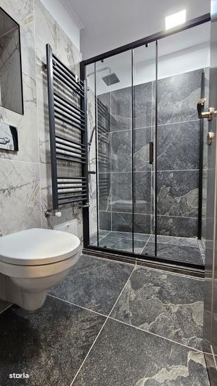 Apartament cu 4 camere în Tractorul