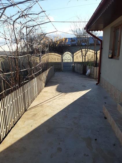 Casă cu 4 camere în Pechea