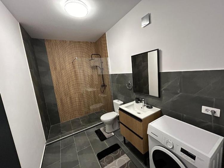 Casă individuală cu 3 camere cu Canalizare în Central