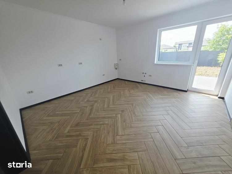 Casă cu 4 camere cu Teren 500 Mp în Tărlungeni