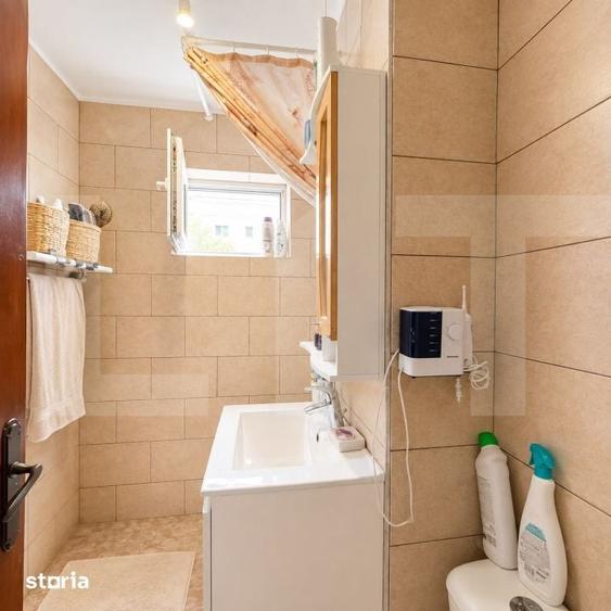 Apartament cu 3 camere semidecomandat în Central