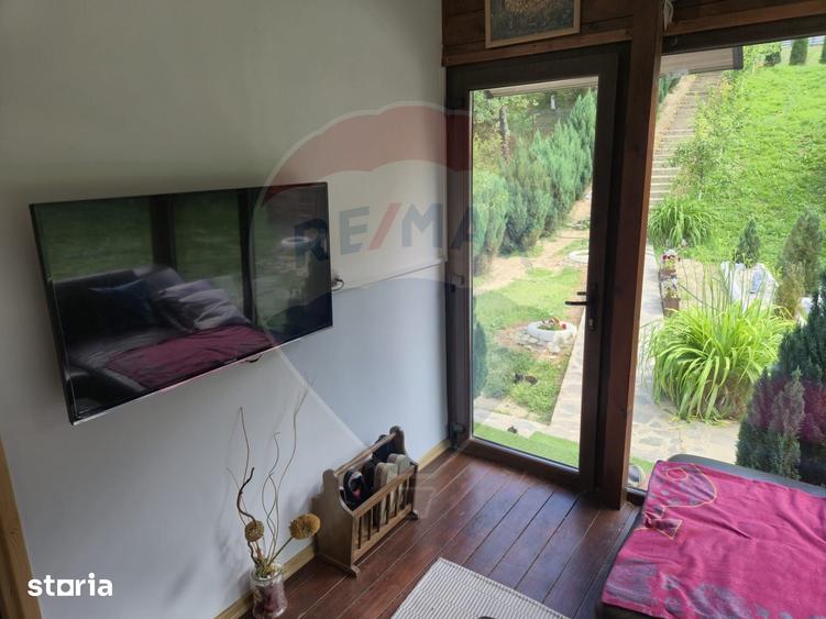 Casă cu 3 camere cu Teren 1268 Mp în Săpânța