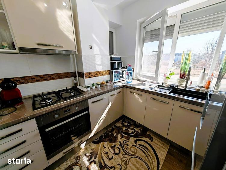 Apartament cu 3 camere, mobilat în Nord