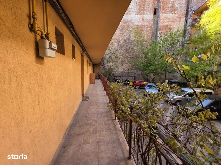 De vanzare apartament cu 2 camere, pe strada Horea - 9