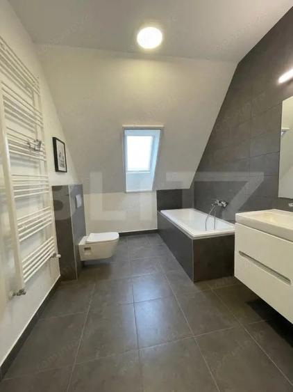 Apartament cu 3 camere semidecomandat, mobilat în Baciu