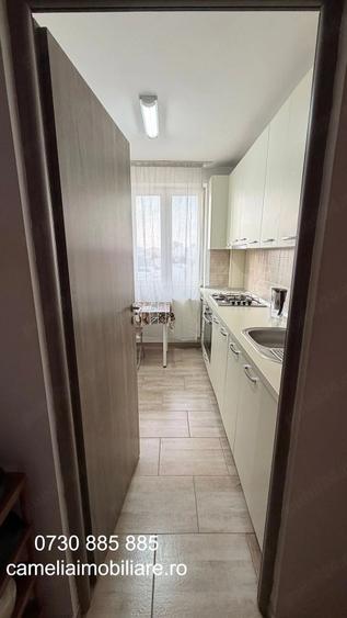 Apartament cu 3 camere semidecomandat în Mărășești