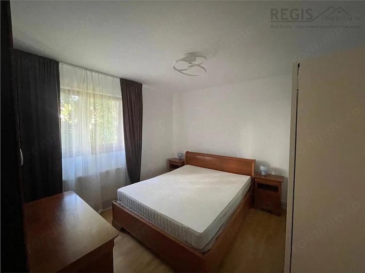 Apartament cu 3 camere semidecomandat în Ultracentral