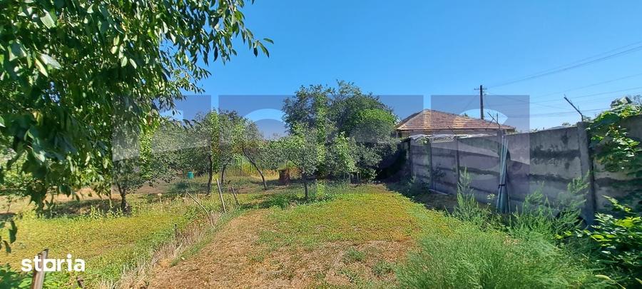 Casă cu 4 camere decomandat cu Teren 2500 Mp în Central