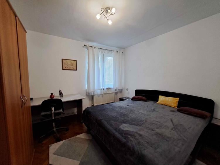 Inchiriez apartament 3 camere, decomandat, Tg. Mures, Tudor - 2
