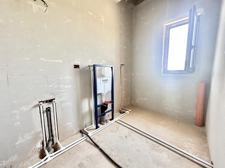 Duplex cu 4 camere cu Canalizare în Moșnița Veche