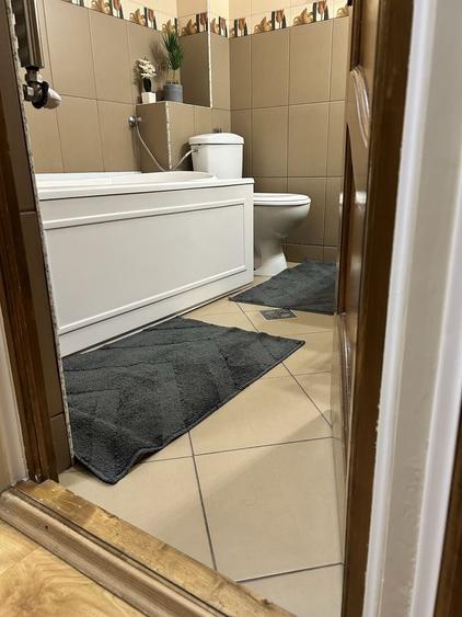Apartament cu 3 camere decomandat în Exterior Vest