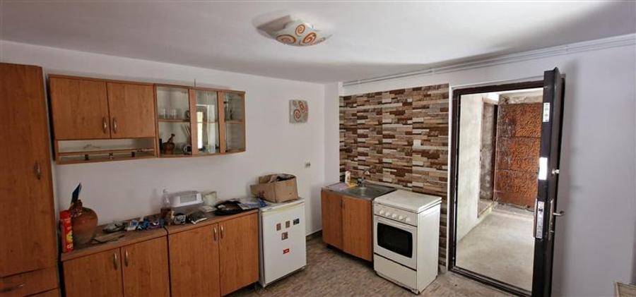 Casă individuală cu 5 camere cu Teren 2122 Mp în Lendt