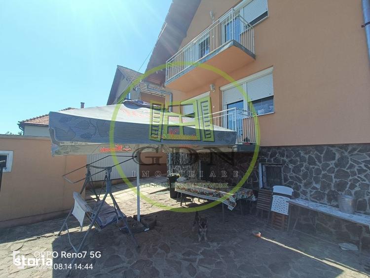 Casă cu 6 camere cu Teren 550 Mp în Central