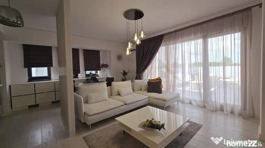 Apartament cu 2 camere semidecomandat, mobilat în Central