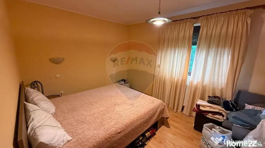 Casă cu 5 camere cu Teren 1000 Mp în Ciușlea