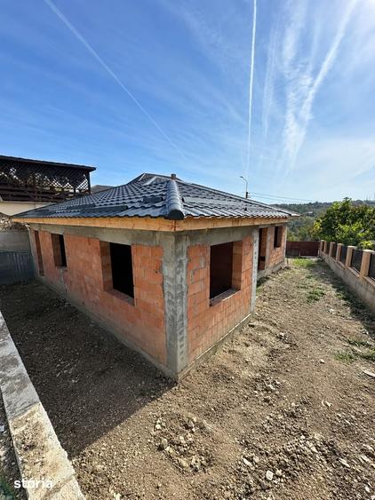 Casă cu 4 camere cu Teren 487 Mp în Central