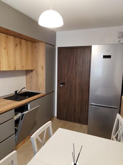 Apartament cu 2 camere decomandat în Exterior Vest