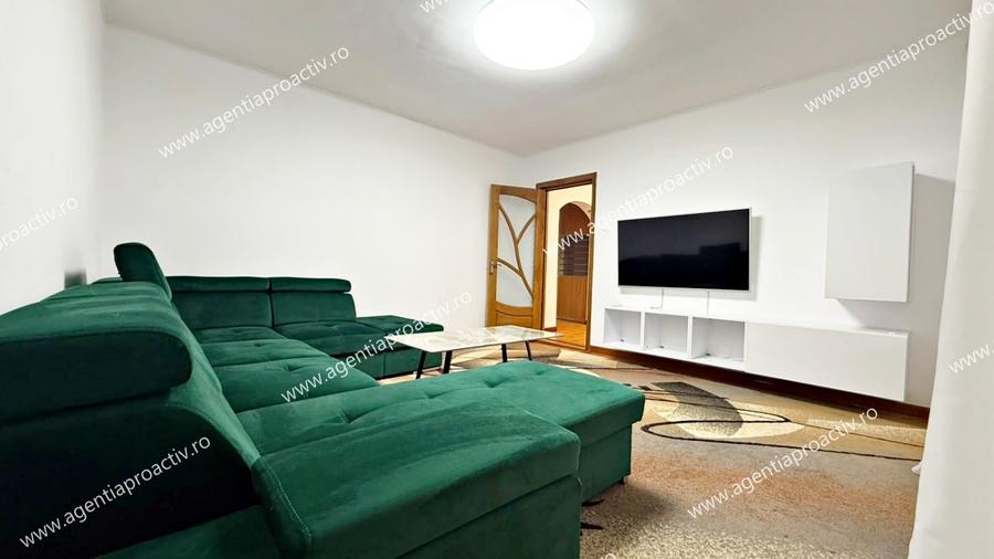 Apartament cu 3 camere decomandat în Micro 17