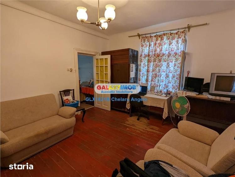 Casă cu 4 camere cu Teren 100 Mp în Nerva Traian