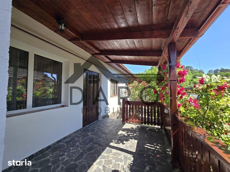 Casă cu 4 camere cu Teren 660 Mp în Livezeni