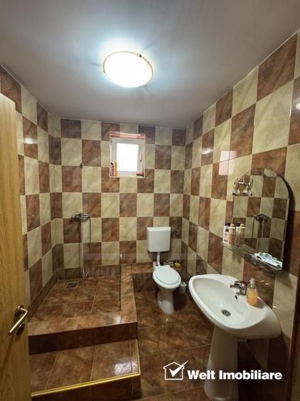 Casă individuală cu 7 camere cu Canalizare în Bună Ziua