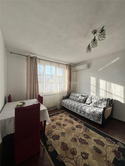 Apartament cu 2 camere semidecomandat în Ultracentral