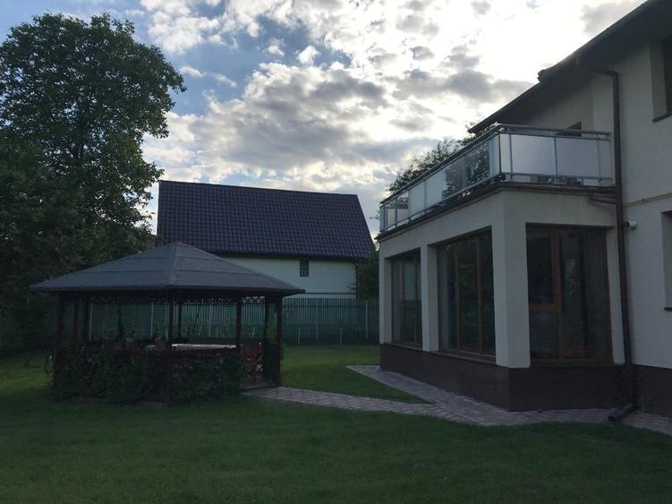 Casă cu 6 camere cu Teren 1317 Mp în Breaza de Sus