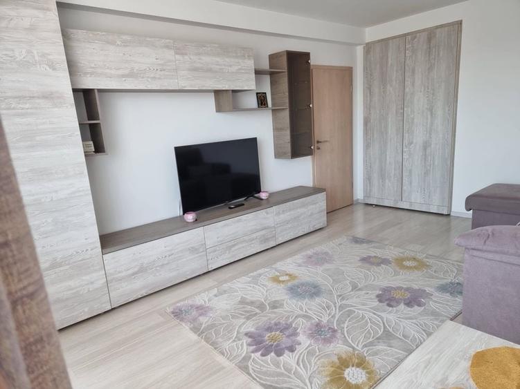 Apartament cu 2 camere decomandat în Exterior Vest
