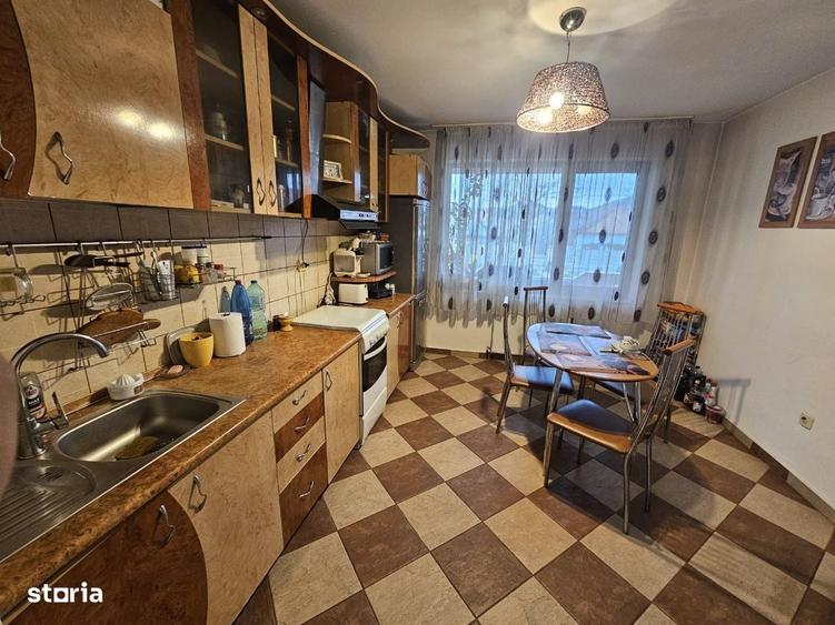 Casă cu 4 camere cu Teren 650 Mp în Curtea de Argeș