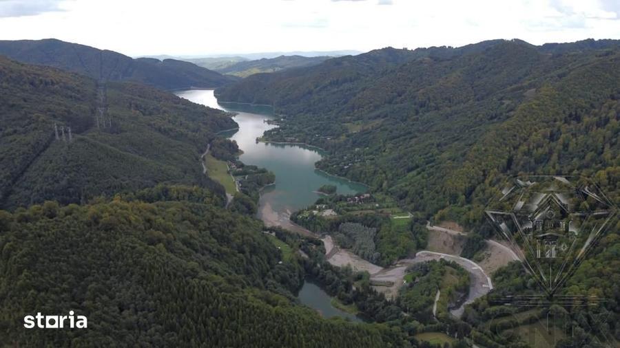 Teren de 17 mp, în Valea Doftanei