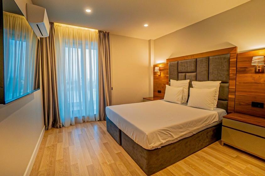 Apartament cu 4 camere în Universitate