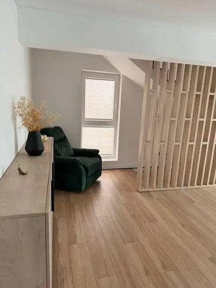 Penthouse cu 3 camere decomandat, mobilat în Berceni