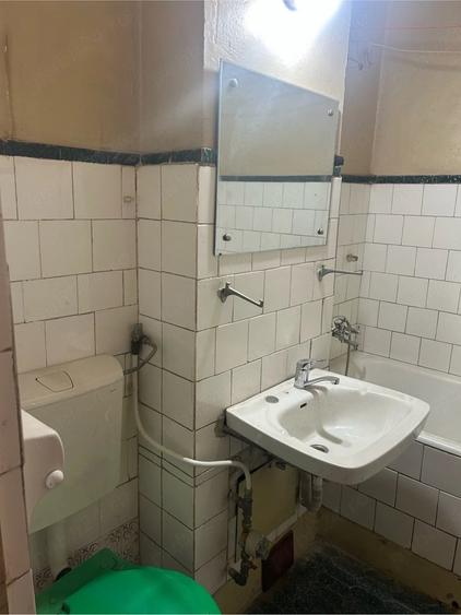Apartament cu 2 camere decomandat în Colentina